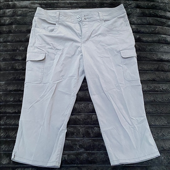 Eddie Bauer Charcoal Cargo Pants - Picture 1 of 6